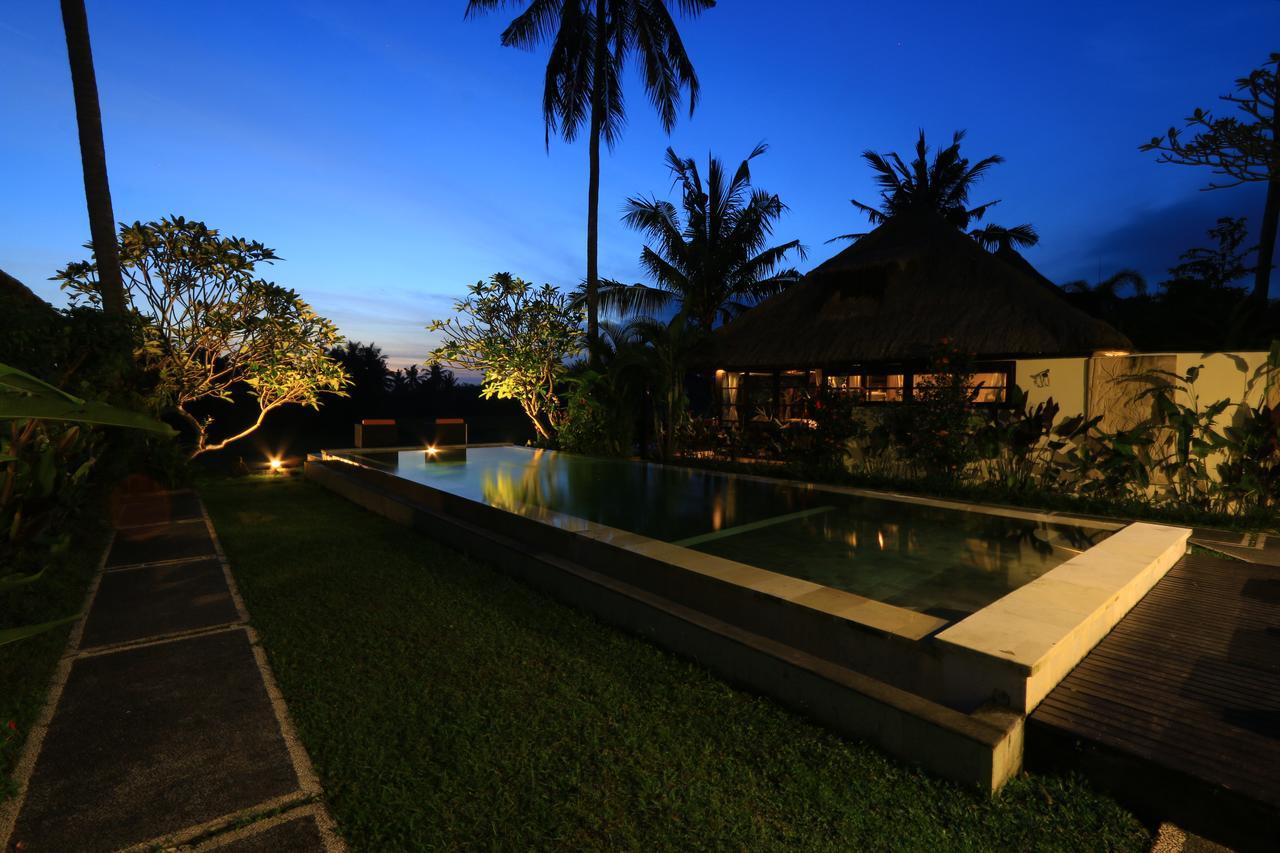 Lodtunduh Sari Hotel Ubud Exterior foto